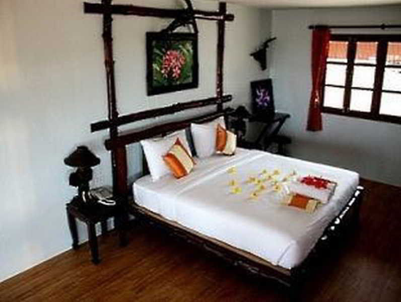 Alongkot Beach Resort Khanom Ngoại thất bức ảnh