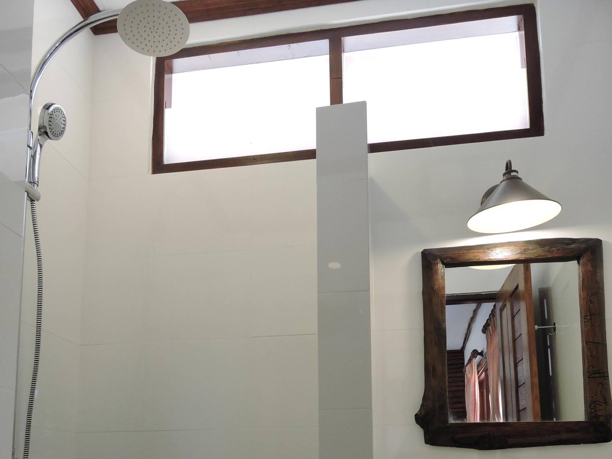 Alongkot Beach Resort Khanom Ngoại thất bức ảnh